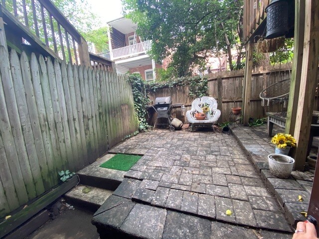 Building Photo - 1653 Park Rd NW