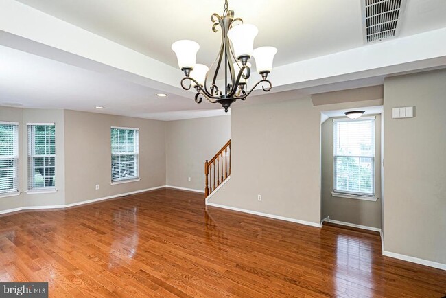 Building Photo - 212 William Livingston Ct