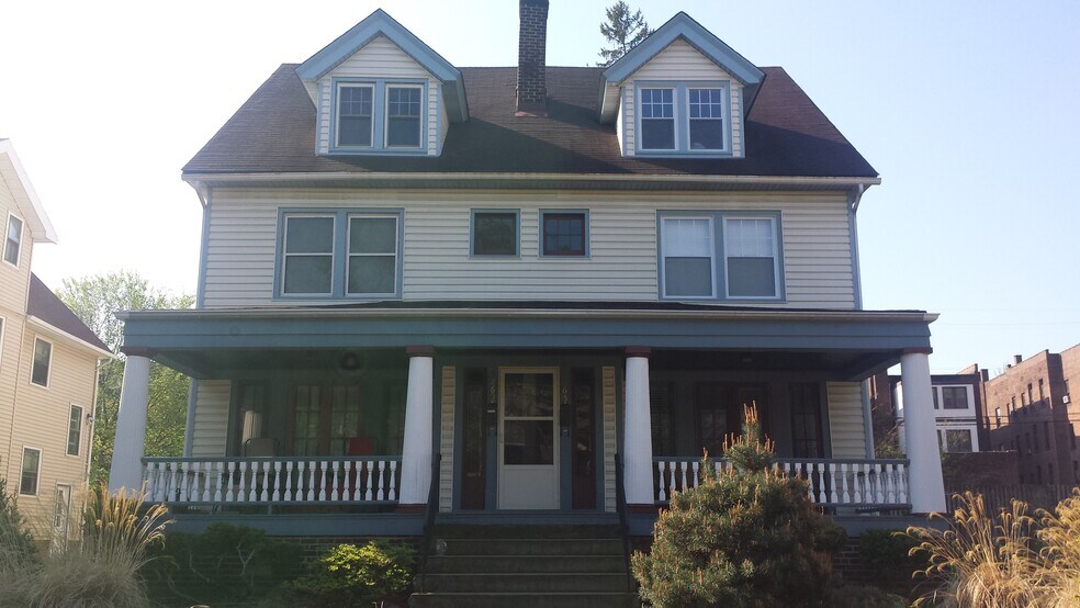 Building Photo - 2656 Hampshire Road