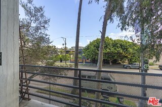 Building Photo - 2500 Abbot Kinney Blvd