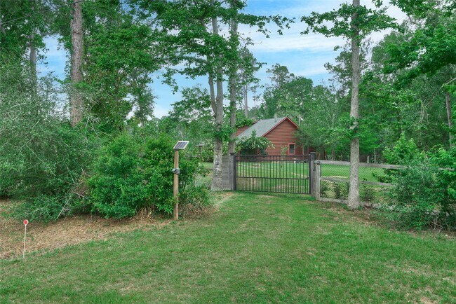 Building Photo - 18233 Country Pl Dr