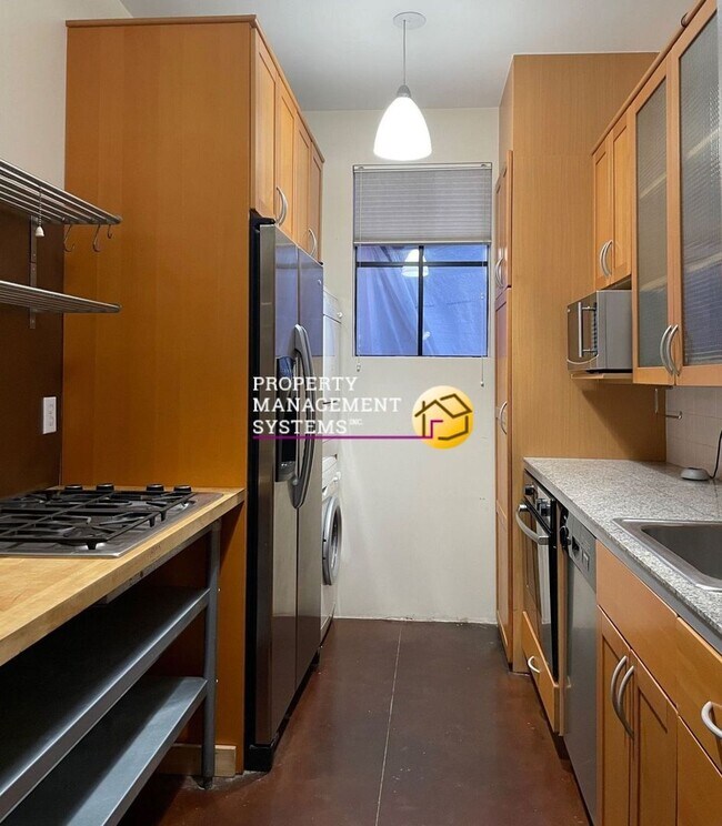 Building Photo - 336 W 300 S