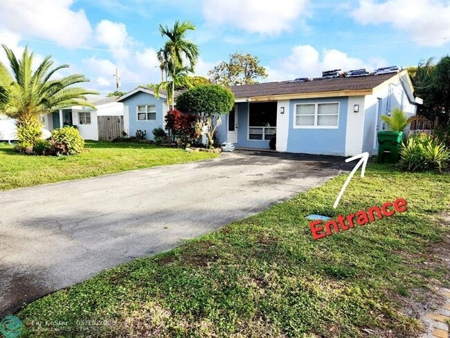 Primary Photo - 7904 Venetian St