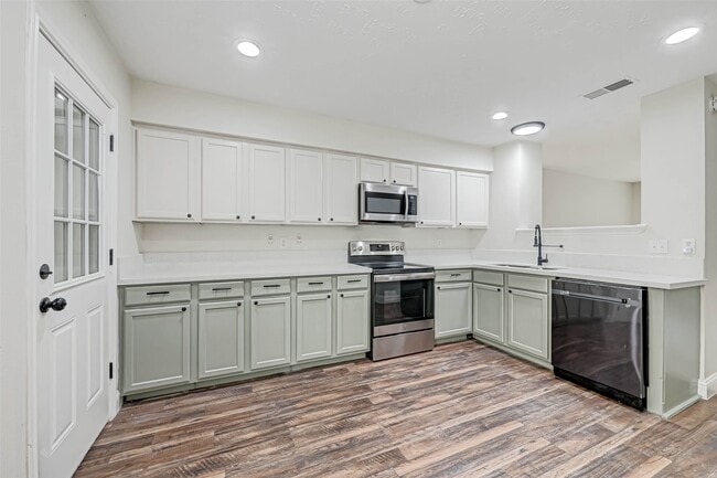 Building Photo - 24026 Tayloe House Ln