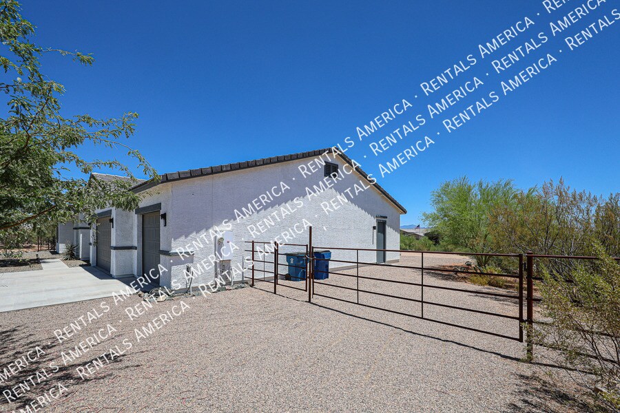 Building Photo - 31219 N 136th Wy