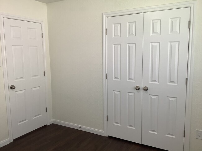 Building Photo - 3709 Breckenridge Dr