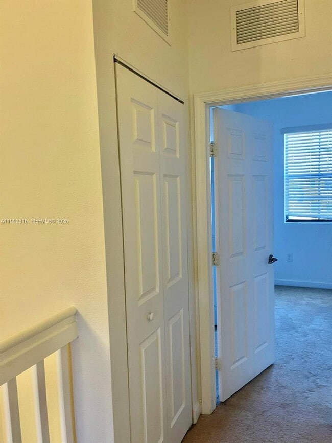 Building Photo - 8952 W 35th Ln