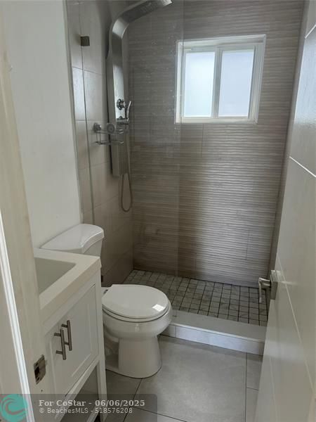 Building Photo - 2201 Greene St.