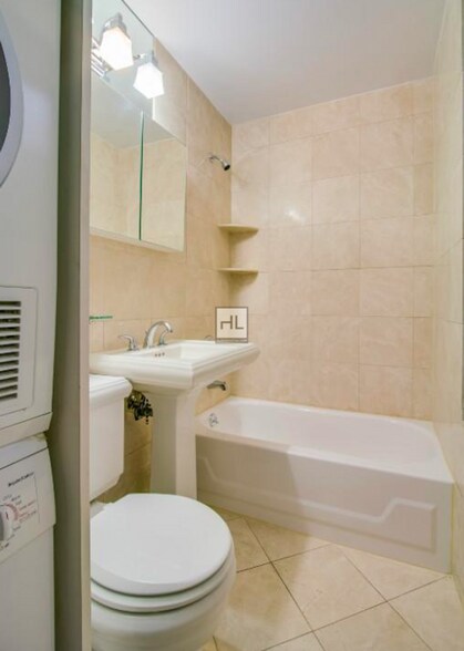 Building Photo - East 50th Street