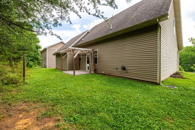 Building Photo - 7211 Remagen Ln