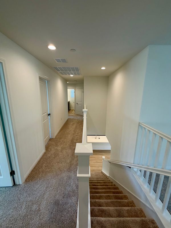 Building Photo - 21600 Thomas Ct
