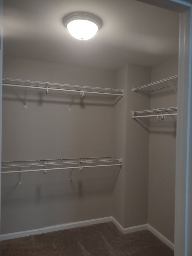 Building Photo - Spectacular Three Bedroom Home in Liberty Ridge!