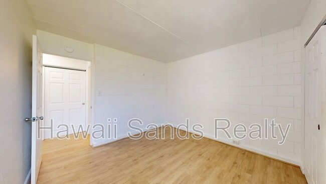 Building Photo - 95-021 Kuahelani Ave