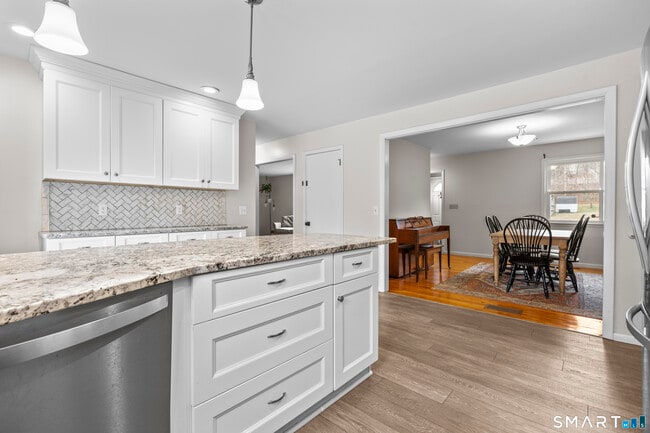 Building Photo - 91 Benz St