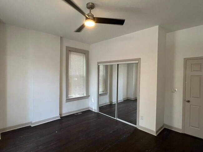 Building Photo - "Executive 2-Bedroom Haven with Gleaming Hardwood Floors in St. Louis City – 3852 Juniata Street!...