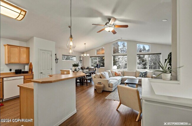 Building Photo - 10855 Refuge Cir
