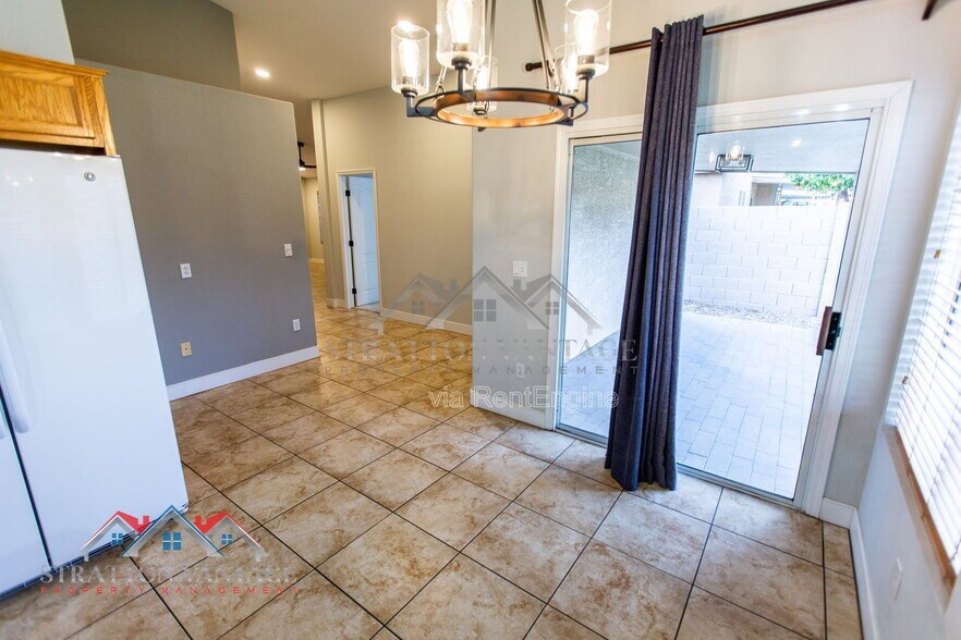 Building Photo - 721 S Williams Pl