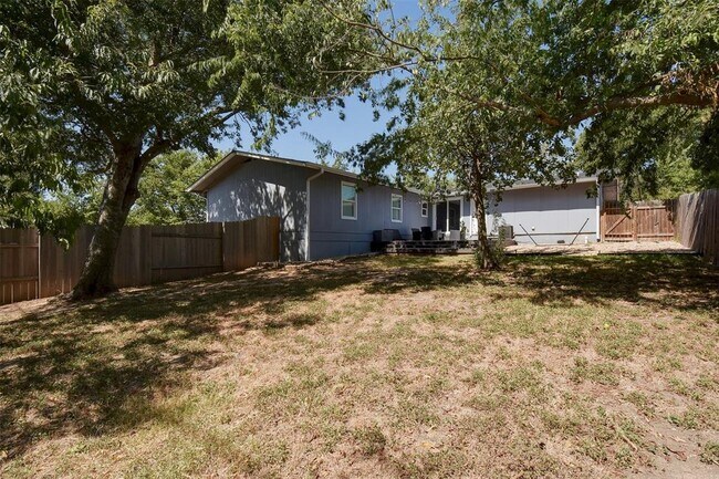 Building Photo - 6301 Arnold Dr