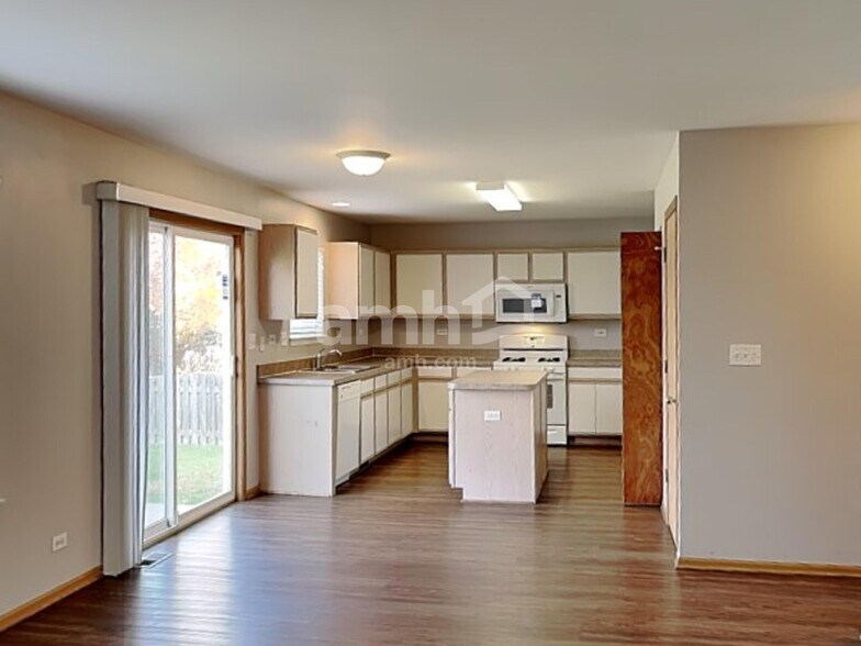 Building Photo - 2269 Jason Dr