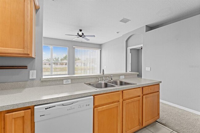 Building Photo - 8420 Deer Chase Dr