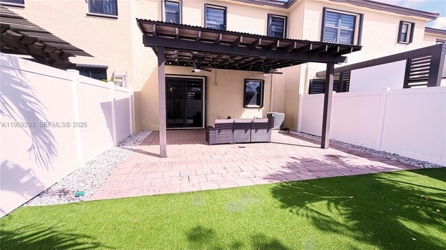 Building Photo - 3264 W 100th Terrace