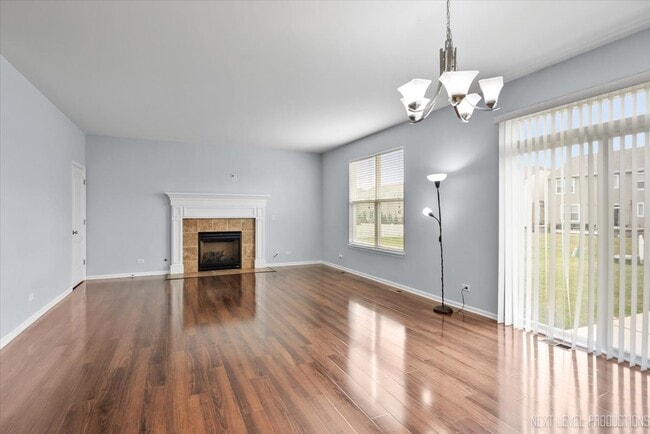 Building Photo - 5734 Oak Ridge Way