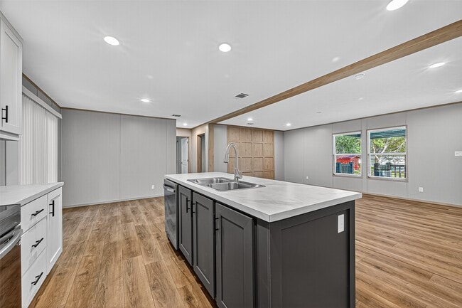 Building Photo - 1115 1 Oak Chase Rd