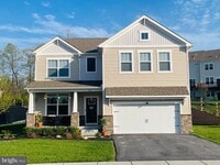 Building Photo - 226 Seven Springs Ln