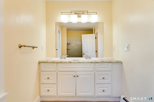 Building Photo - 303 Millville Ave