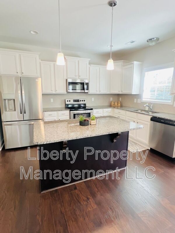 Building Photo - 326 Countryside Dr