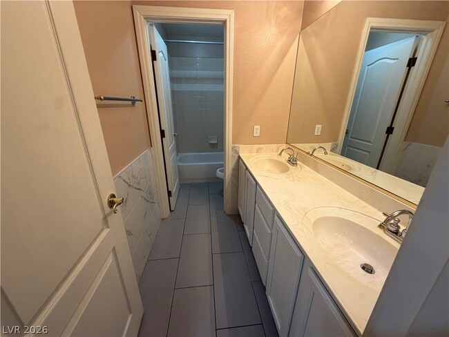 Building Photo - 2381 Goldfire Cir