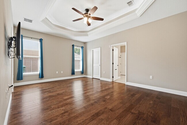 Building Photo - 2348 Cummings Dr