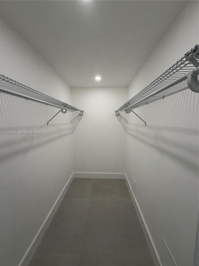 Building Photo - 6070 W 19th Ave