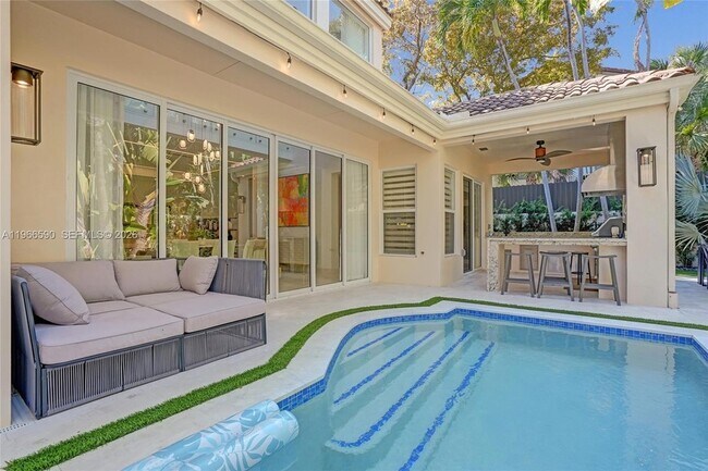 Building Photo - 20824 NE 37th Ave