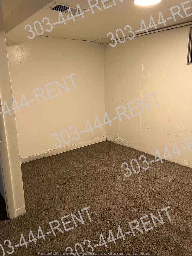 Building Photo - 3 Bedrooms, 2 Bathrooms, with 2 Bonus Rooms in the Basement!