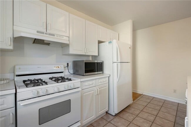 Building Photo - 509 Grade St
