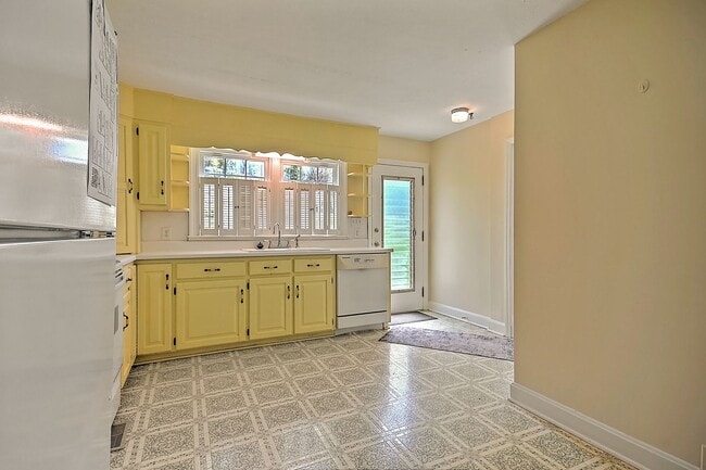 Building Photo - 1212 Tusculum Blvd