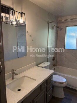 Building Photo - 245 E 200 N