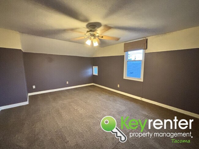 Building Photo - Cozy 4 Bedroom Tacoma Rental Home Near Lincoln District and Downtown