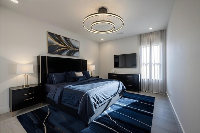 Building Photo - 5906 St Augustine St