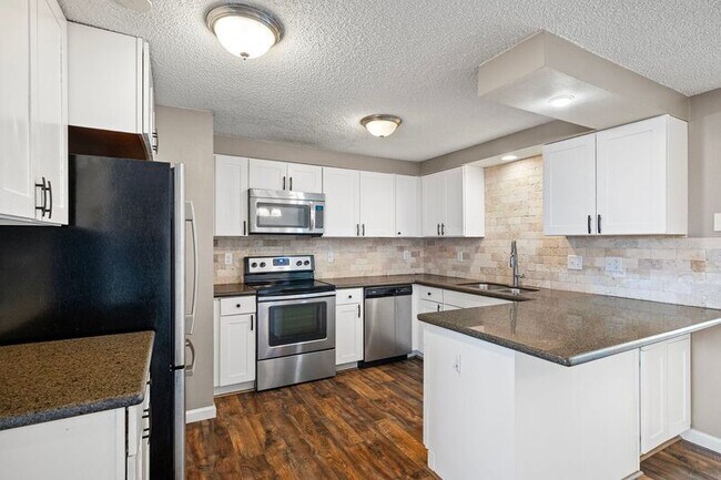 Building Photo - 2577 Elysium Ave