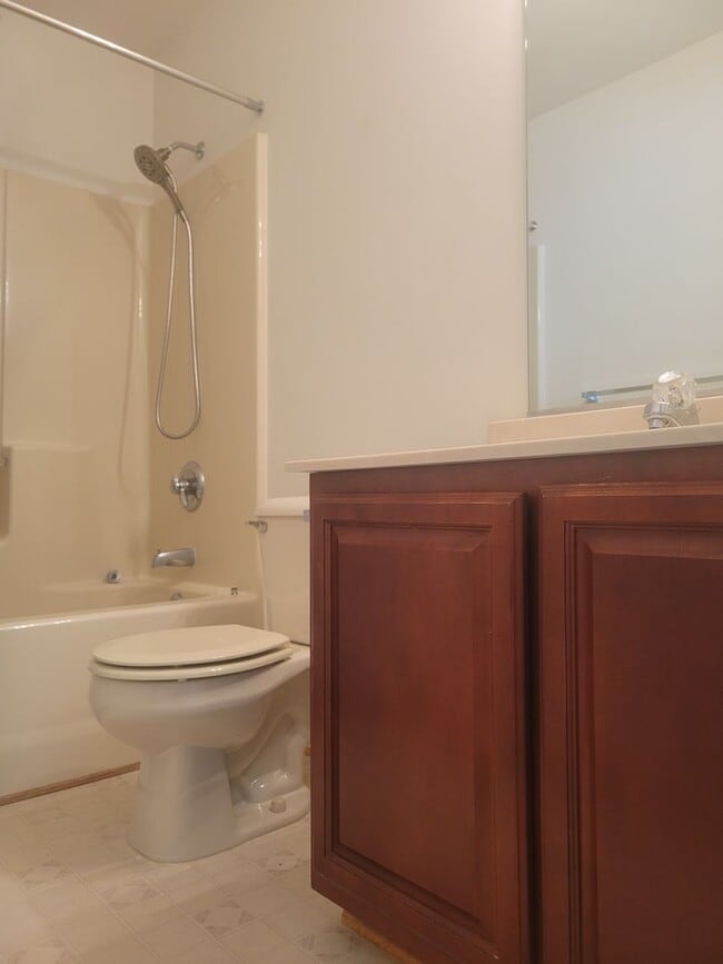 Building Photo - 3719 Bridlepath Ln