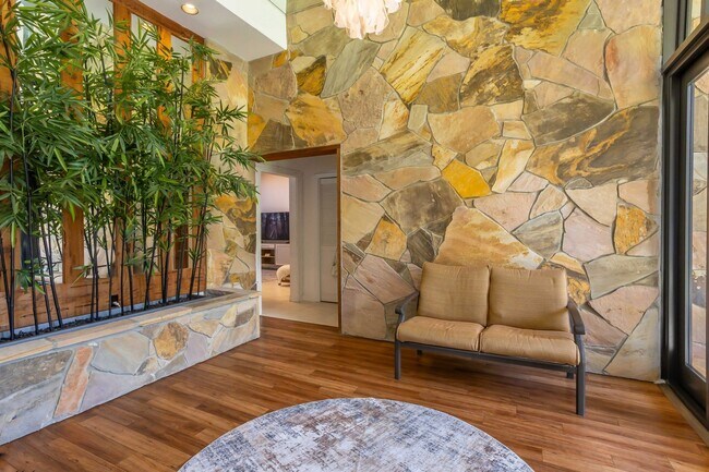 Building Photo - 2903 Banyan Blvd Cir NW