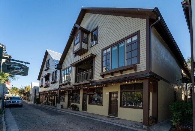 Primary Photo - 11 Aviles St