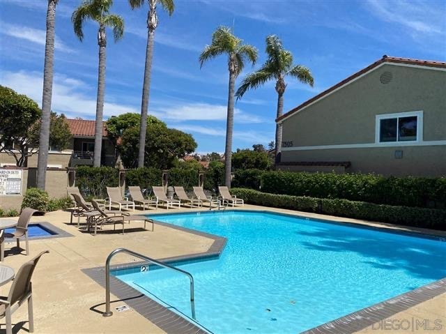 Building Photo - 7405 Charmant Dr