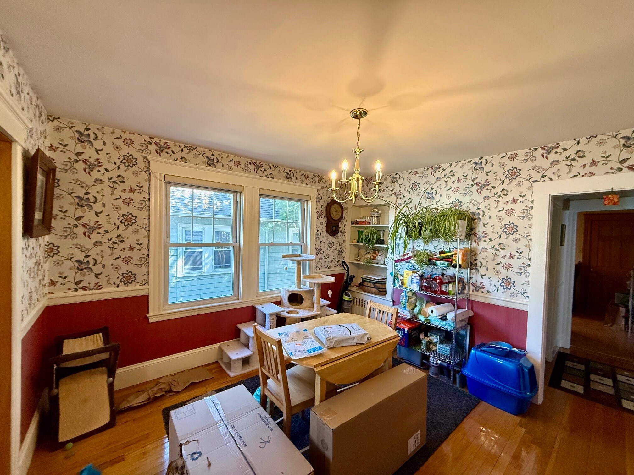 Building Photo - 120 Kenrick St