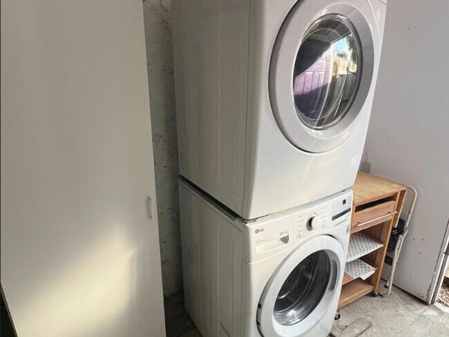 Building Photo - 509 29th Ave S