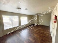 Building Photo - Beautiful Apartment Near BYU!