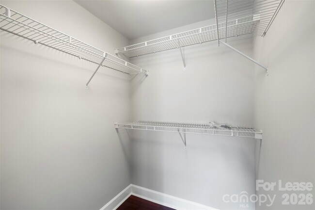 Building Photo - 1320 Fillmore Ave