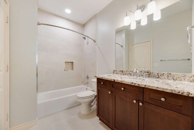 Building Photo - Dog friendly 3-2.5-2 Townhome in the heart of Plano!